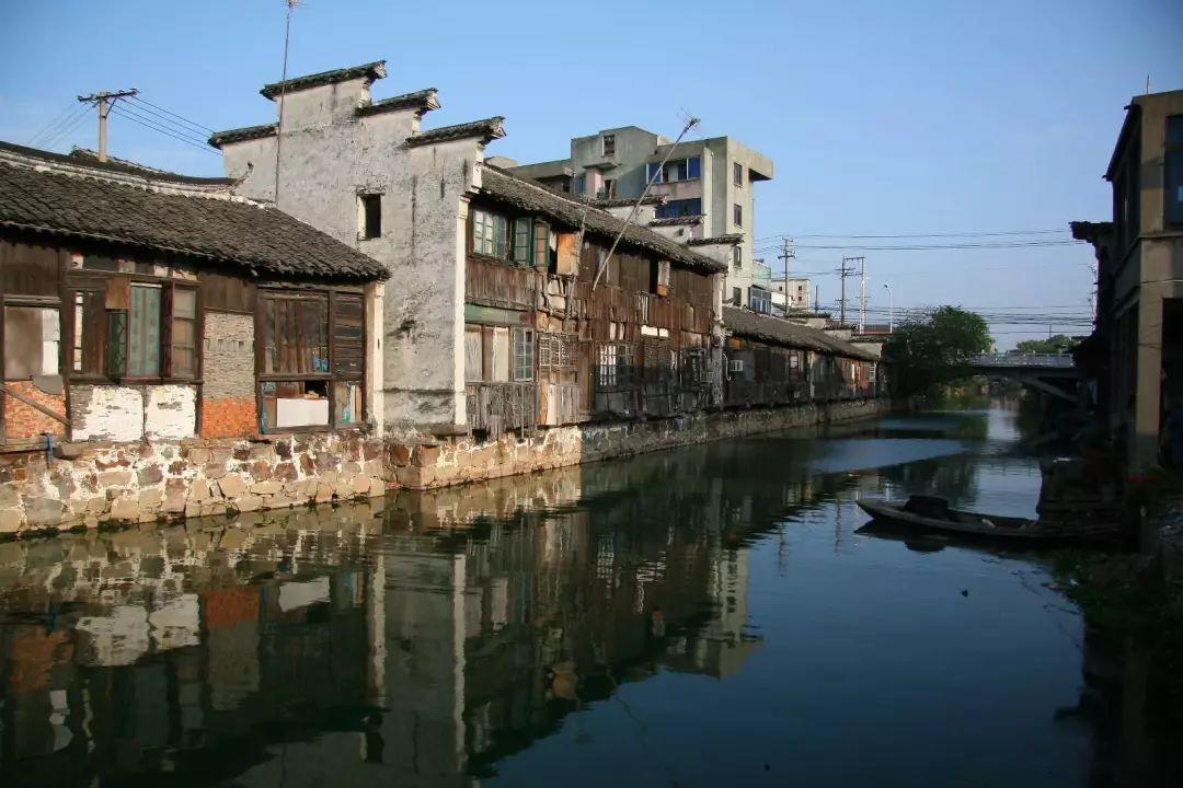 邻居小孩4岁，到吃饭的时候总要来我家，所以经常要来我家吃饭，很烦人，怎么办？游戏画面