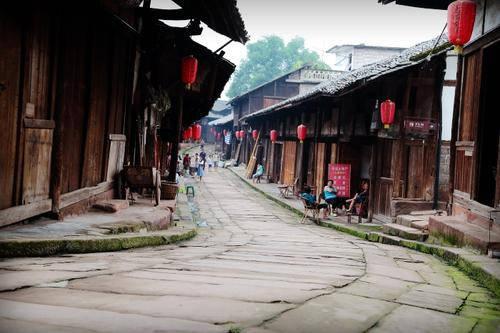 赵露思写真大片P太大？化妆师晒图被抓包，P图事故后直接删帖